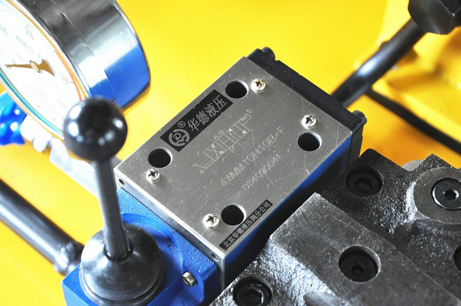 本田汽油機(jī)，野外作業(yè)機(jī)動(dòng)泵液壓站